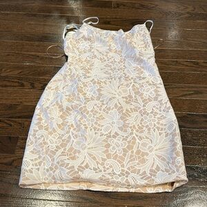 White lacy dress - open back